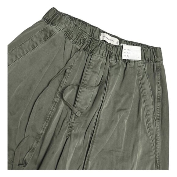 ABERCROMBIE & FITCH High Rise BAGGY Army Green Cargo Wide Leg Pants NWT Womens S - Picture 4 of 8